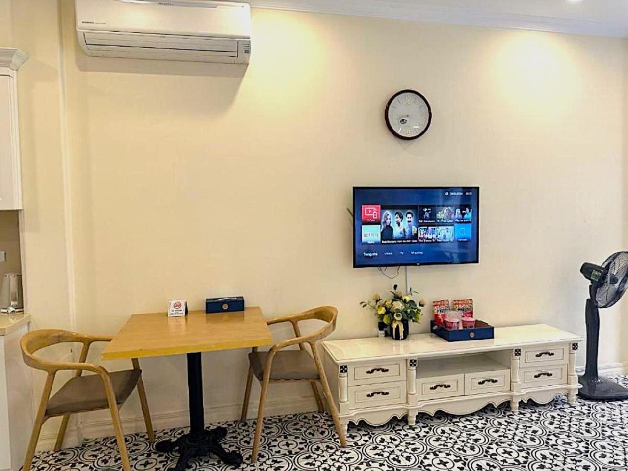Libra Hotel Residence By Luxe Paradise Hanoi Bagian luar foto