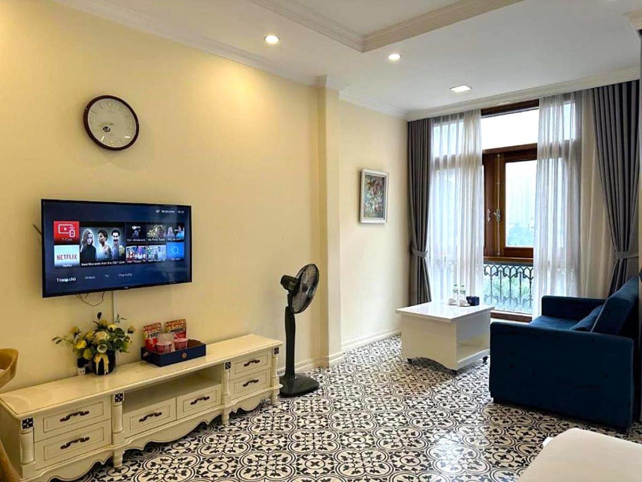 Libra Hotel Residence By Luxe Paradise Hanoi Bagian luar foto